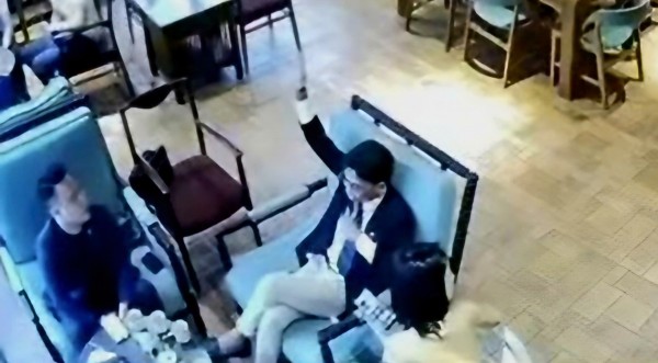 Công an tạm giữ đối tượng đi cùng 