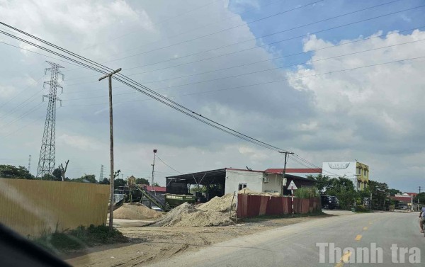 Thanh Hóa: Lập biên bản vi phạm đối với 5 bãi tập kết vật liệu xây dựng trái phép