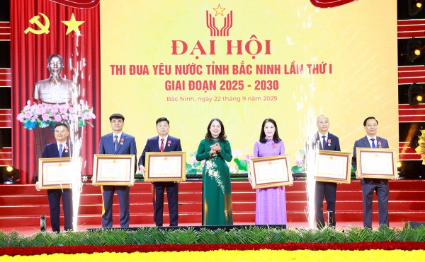 Tỏa sáng những tấm gương điển hình tại Đại hội Thi đua yêu nước Bắc Ninh lần thứ I