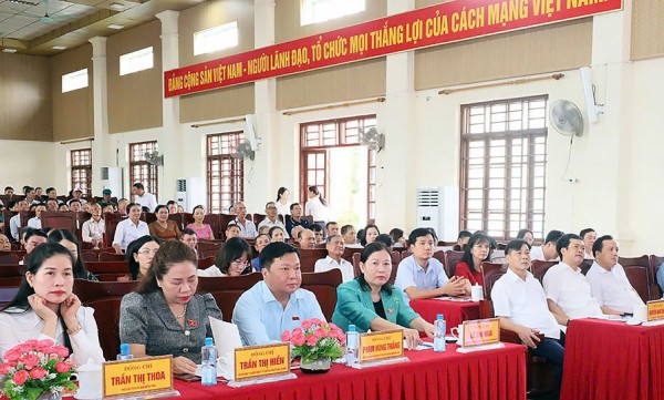 Ninh Bình: Cử tri xã Thanh Liêm kiến nghị xử lý “mạnh tay” hơn nữa với sản xuất, buôn bán hàng giả