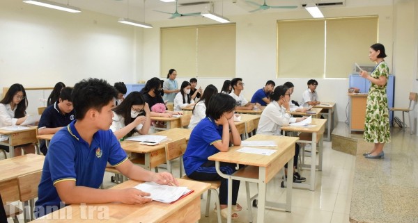 Có nên bỏ xét tuyển học bạ?