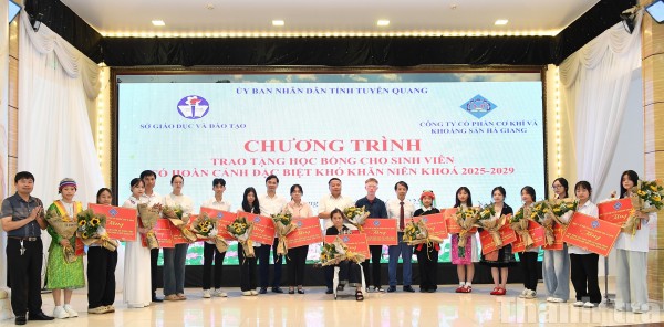 Tuyên Quang: Không để xảy ra tình trạng “lạm thu” đầu năm học