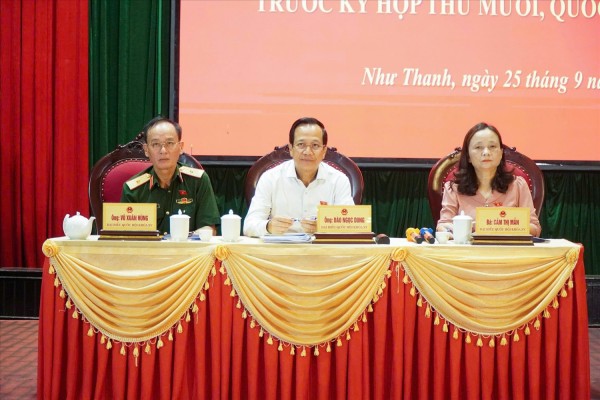 Đại biểu Quốc hội tỉnh Thanh Hóa lắng nghe, tiếp thu nhiều kiến nghị tâm huyết của cử tri trước Kỳ họp thứ 10