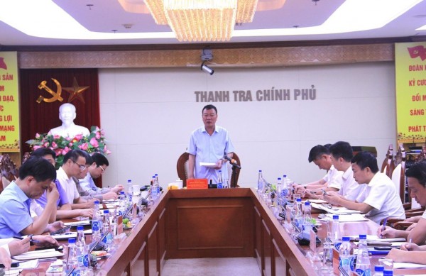 Niêm yết công khai, đầy đủ danh mục thủ tục hành chính, tạo điều kiện cho Nhân dân đến giải quyết hồ sơ