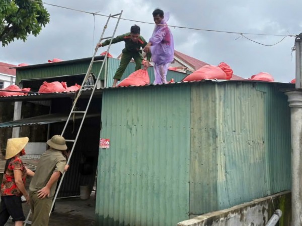 Lực lượng công an triển khai ứng phó bão Bualoi