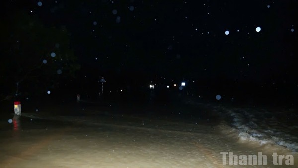 Nỗ lực khắc phục sự cố vỡ đê tại xã Các Sơn