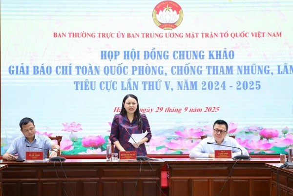 Vinh danh báo chí tiêu biểu trong cuộc chiến chống tham nhũng, lãng phí