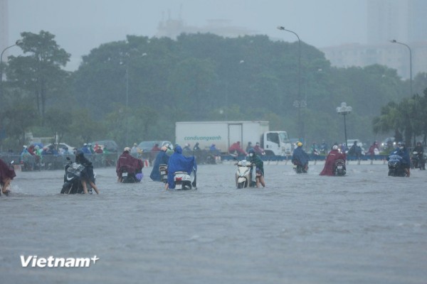 Hoàn lưu bão số 10 gây mưa lớn ảnh hưởng đến 14 tỉnh, thành phố