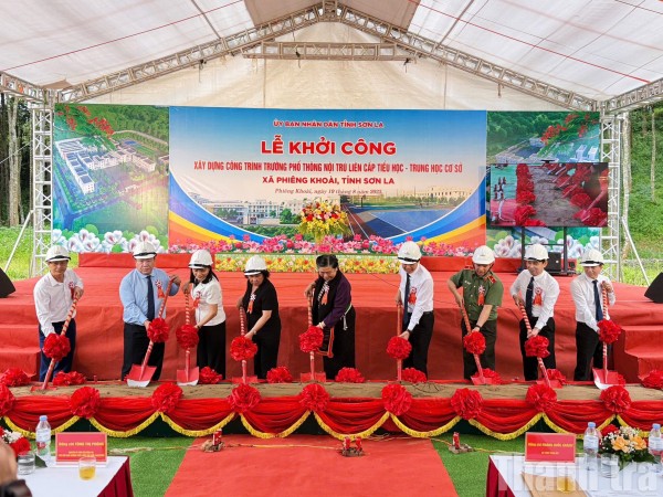 Sơn La giải quyết những khó khăn xây dựng 13 trường học tại các xã biên giới