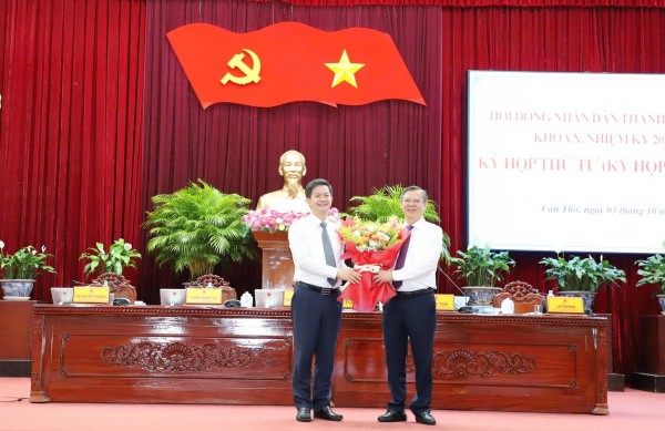 Ông Trương Cảnh Tuyên được bầu giữ chức Chủ tịch UBND thành phố Cần Thơ