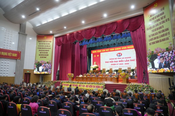 Đại hội Đảng bộ tỉnh An Giang lần thứ I hoàn thành toàn bộ chương trình đề ra