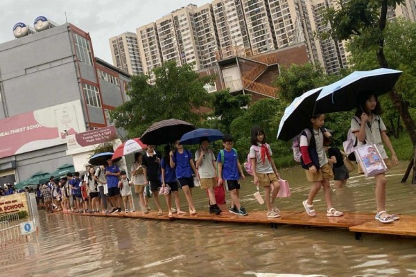 Ứng phó bão số 11, các trường ở Hà Nội điều chỉnh kế hoạch dạy học linh hoạt