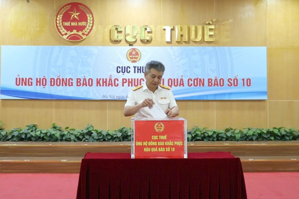 Cục Thuế ủng hộ đồng bào bị thiệt hại do bão số 10: Tình cảm, trách nhiệm của công chức ngành Thuế với cộng đồng