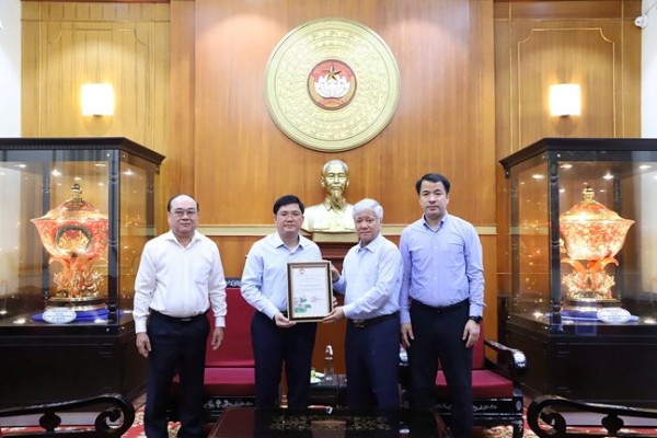 Hơn 752 tỷ đồng sẻ chia cùng đồng bào vùng bão số 10