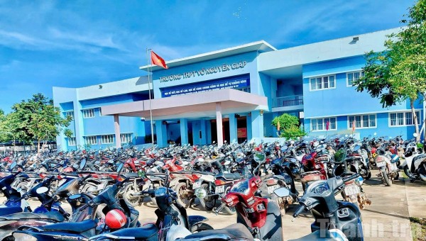 Vụ giáo viên bị tố hành hung Bí thư Đoàn trường: “Ngựa quen đường cũ”