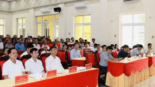 Thanh Hoá: Cử tri xã Lam Sơn đề nghị biệt phái cán bộ, công chức có chuyên môn thực hiện các nhiệm về giáo dục, y tế