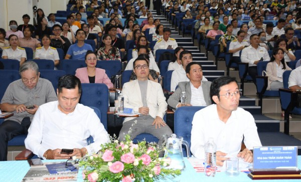 Hộ kinh doanh sẵn sàng chuyển mình: Từ thuế khoán đến doanh nghiệp số