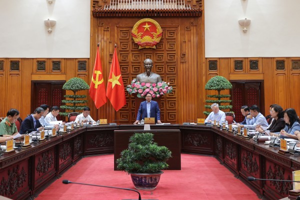 “Đê bao, đê bồi tràn hết, nhưng chúng ta cầm cự được, đê chính sẽ đảm bảo”