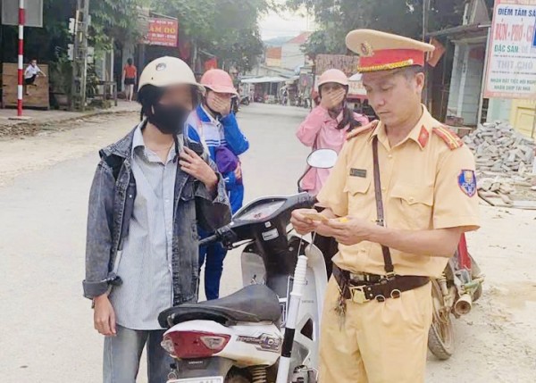 Vì sao yêu cầu 100% học sinh ở Thanh Hóa phải đăng ký phương tiện với nhà trường?