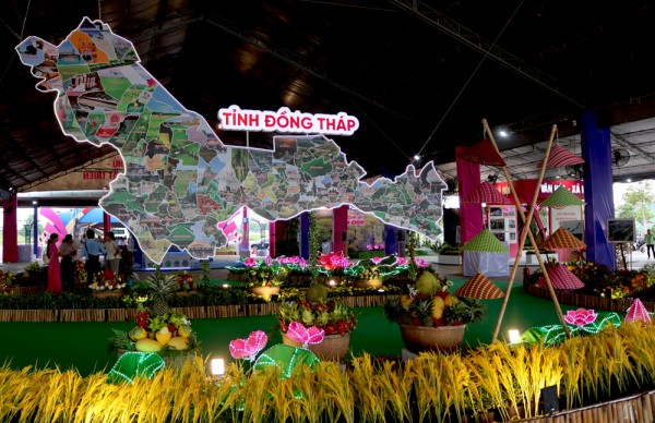 Đồng Tháp: Chính quyền 2 cấp không phải là đích đến cuối cùng mà phải là động lực phát triển kinh tế