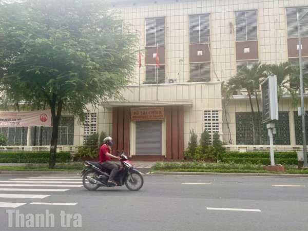 TP Hồ Chí Minh: Cải thiện môi trường đầu tư sau sáp nhập, phấn đấu “hút” trên 10 tỷ USD vốn FDI