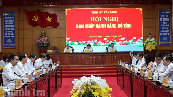 Đảng bộ tỉnh Tây Ninh họp Hội nghị lần thứ I, phát động ủng hộ đồng bào bị thiên tai
