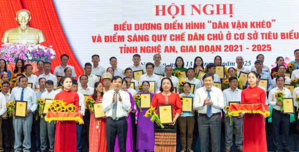 Nghệ An: Gặp mặt doanh nghiệp tiêu biểu nhân Ngày Doanh nhân Việt Nam