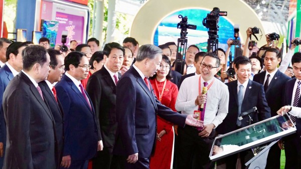 Thành phố Hồ Chí Minh đạt nhiều thành tựu toàn diện, kiến tạo nền tảng cơ bản cho giai đoạn phát triển mới