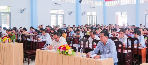 Vĩnh Long: Phó Trưởng Ban Nội chính Trung ương tiếp xúc cử tri tại Đông Thành và xã Trà Côn