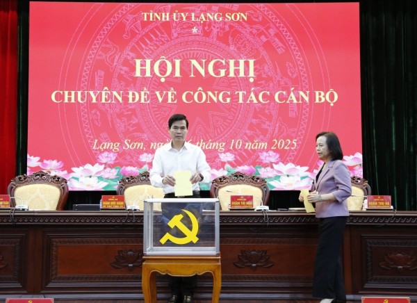 Lạng Sơn kiện toàn chức danh Phó Chủ tịch HĐND tỉnh và Phó Chủ tịch UBND tỉnh