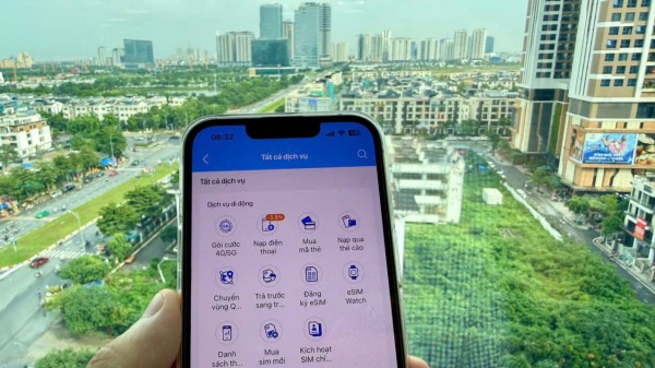 Khách hàng có thể kích hoạt eSIM VinaPhone tại nhà