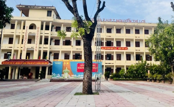 Thanh Hóa: Yêu cầu Trường THPT Nguyễn Thị Lợi kiểm điểm trách nhiệm tập thể, cá nhân để xảy ra nhiều vi phạm