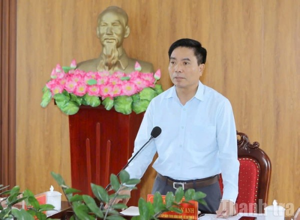 Bí thư Tỉnh ủy Nguyễn Doãn Anh kiểm tra hoạt động chính quyền địa phương 2 cấp tại xã Quảng Chính