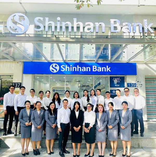 Ngân hàng Shinhan công bố khai trương chi nhánh Đống Đa và thay đổi địa điểm phòng giao dịch Thủ Thiêm