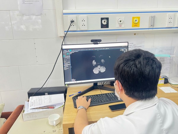 Thiếu niên tổn thương não vì ngộ độc thuốc lá điện tử chứa ma túy