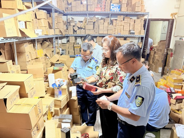 Hà Nội: Quản lý thị trường hoàn thiện tổ chức bộ máy, đảm bảo ổn định công tác quản lý thị trường