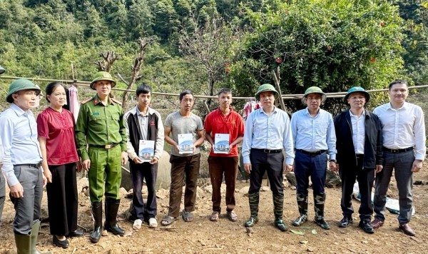Cao Bằng: Chủ tịch UBND tỉnh kiểm tra công tác khắc phục sạt lở và khảo sát xây dựng trường học vùng biên giới
