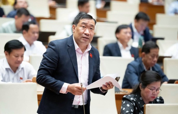 “Không hành động mạnh mẽ, thành tựu kinh tế sẽ bị dòng nước ô nhiễm, không khí ngột ngạt cuốn trôi