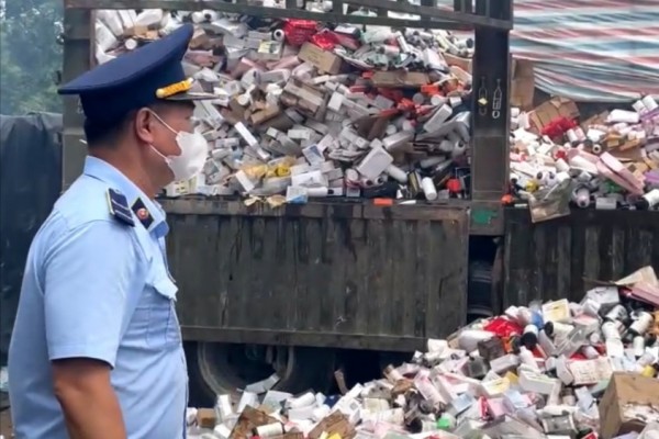 Hà Nội quyết tâm làm sạch thị trường, bảo vệ người tiêu dùng