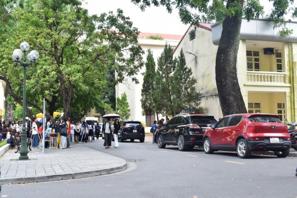 Sinh viên cần biết cân bằng giữa học và làm thêm