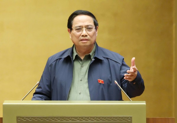 Thủ tướng: Sẽ cân đối, xin ý kiến cấp thẩm quyền để tính toán tăng lương sớm