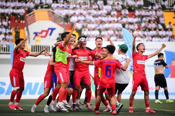 Sacombank vô địch Giải Bóng đá công nhân, viên chức Việt Nam 2025