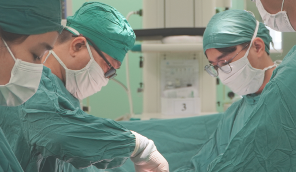 Cần cơ chế mạnh hơn để bảo vệ nhân viên y tế trước vấn nạn bạo hành