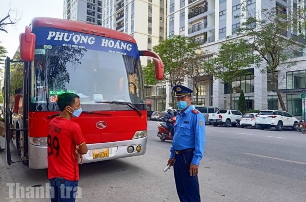 Hà Nội kiểm tra kinh doanh vận tải hành khách bằng xe ô tô