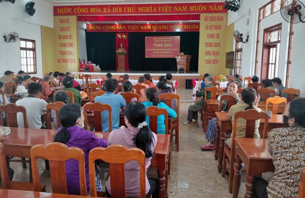 Thanh tra thành phố Đà Nẵng vận động ủng hộ đồng bào xã Trà My bị ảnh hưởng do ngập lụt