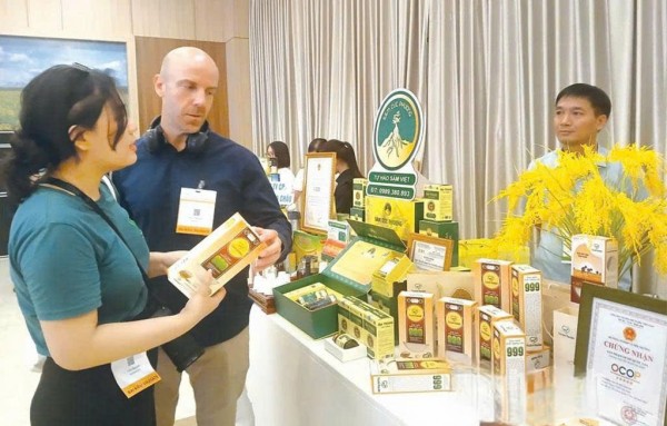 Ninh Bình đẩy mạnh thực hiện Chương trình nông thôn mới và sản phẩm OCOP