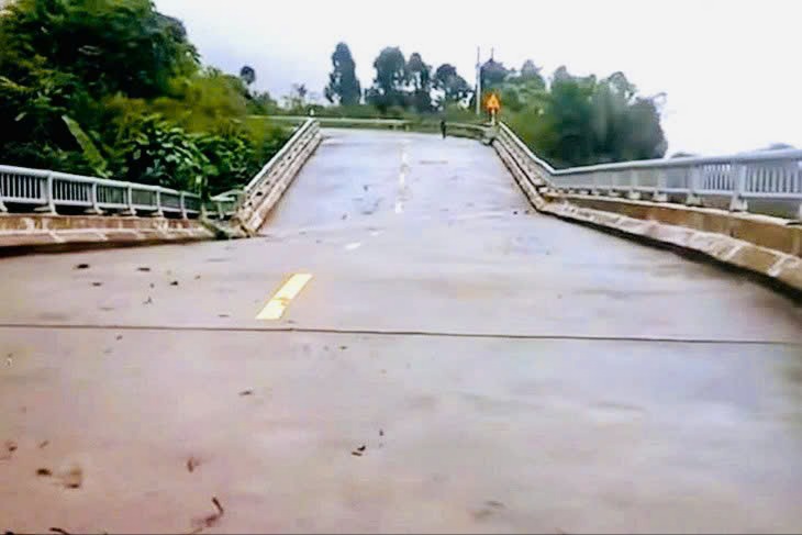 Bộ Xây dựng công bố tình huống khẩn cấp thiên tai tại cầu trên đường Hồ Chí Minh