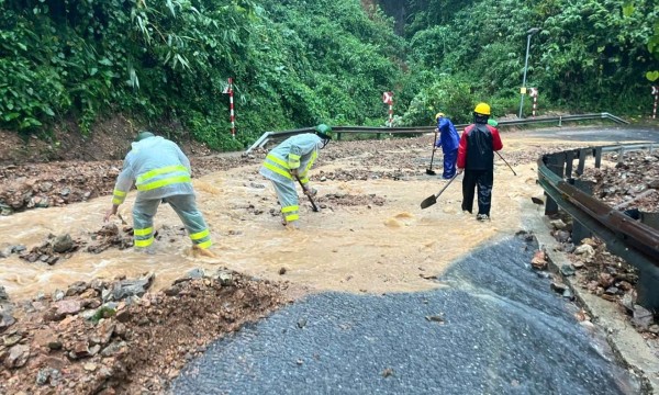 Thủ tướng yêu cầu: Hoàn thành sơ tán dân cư tại khu vực nguy hiểm trước 15h hôm nay