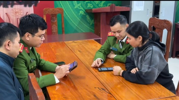 Công an Thanh Hoá: 15 ngày tham gia góp ý dự thảo Văn kiện Đại hội XIV của Đảng trên nền tảng VneID