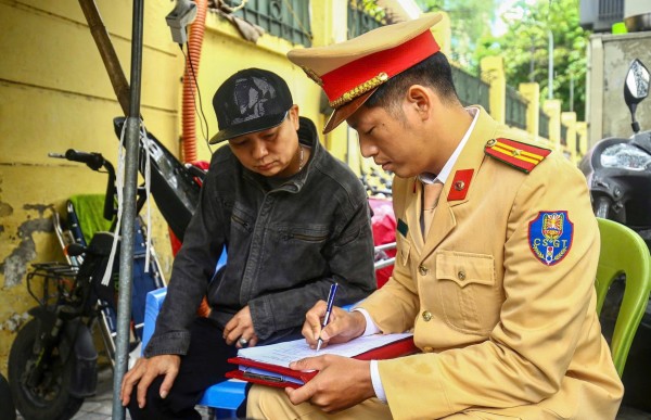 Học sinh vi phạm trật tự an toàn giao thông: Trách nhiệm của ai?